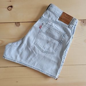 NEW [Without Tags] Levi's Premium High and Loose Shorts Size 30